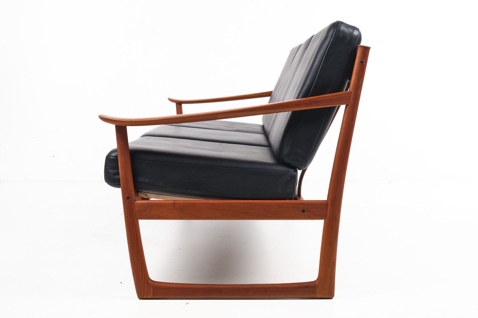 Sofa, Peter Hvidt, Orla Mølgaard Nielsen For France & Daverkosen, 1960s photo Furniture