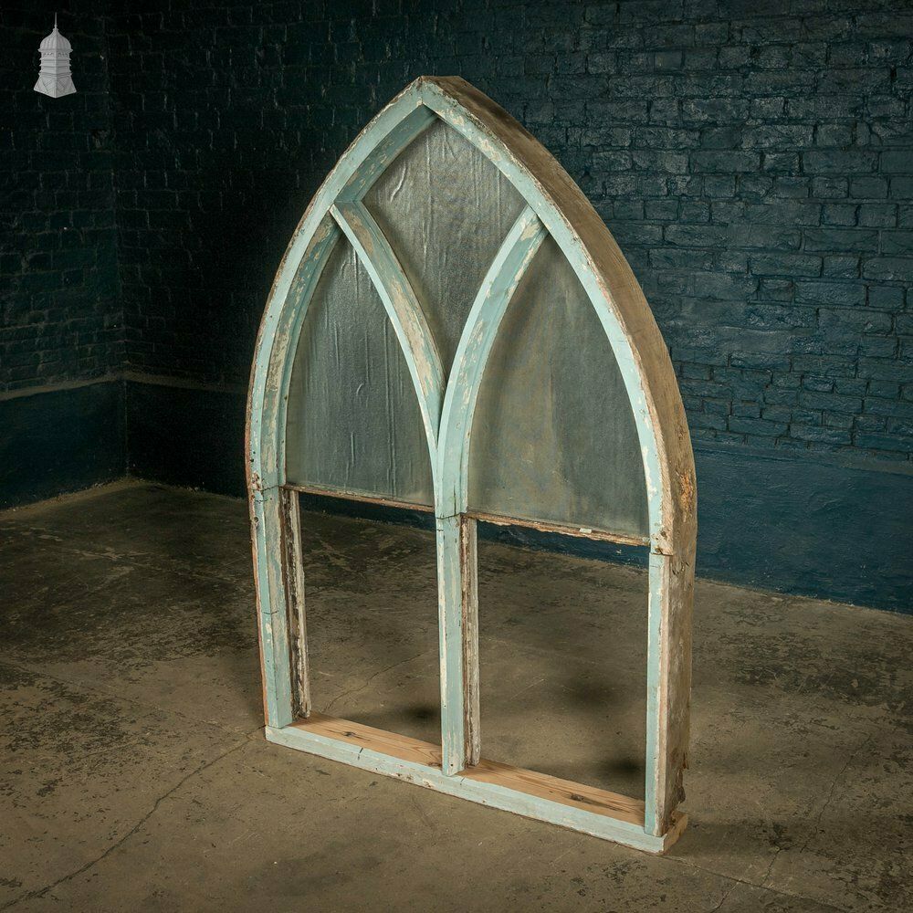 photo vinterior Arch Top Window, Gothic Style, Timber With Textured Glass