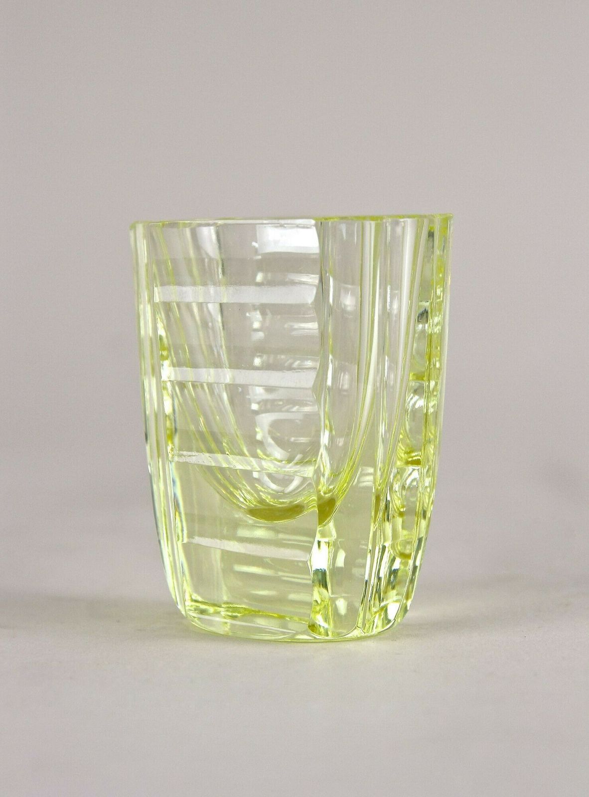 photo furniture 20th Century Art Deco Decanter Set/ Liquor Set With 6 Shot Glasses, Cz Ca. 1920