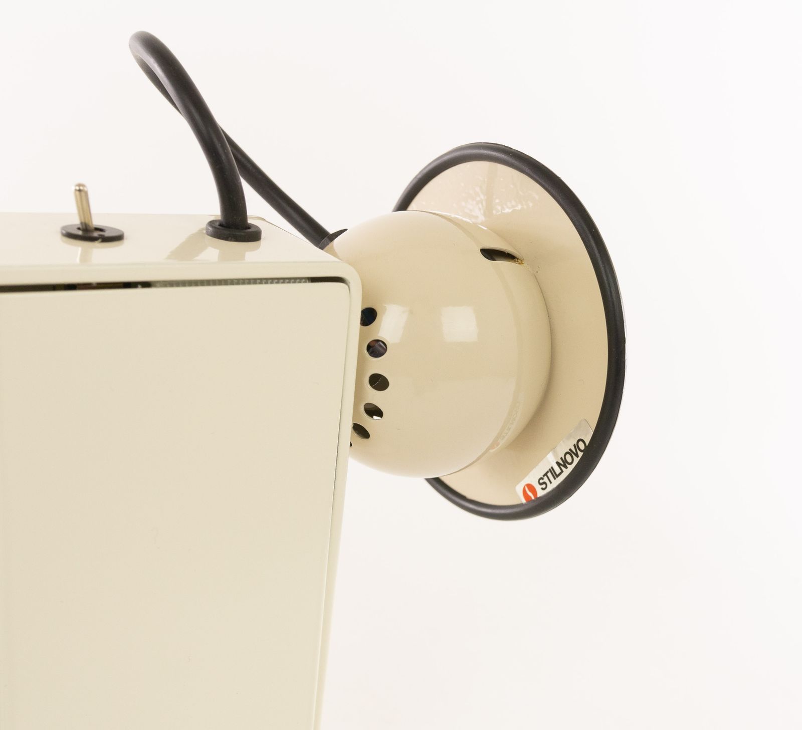 White Minibox By Gae Aulenti & Piero Castiglioni For Stilnovo, 1980s photo Lighting