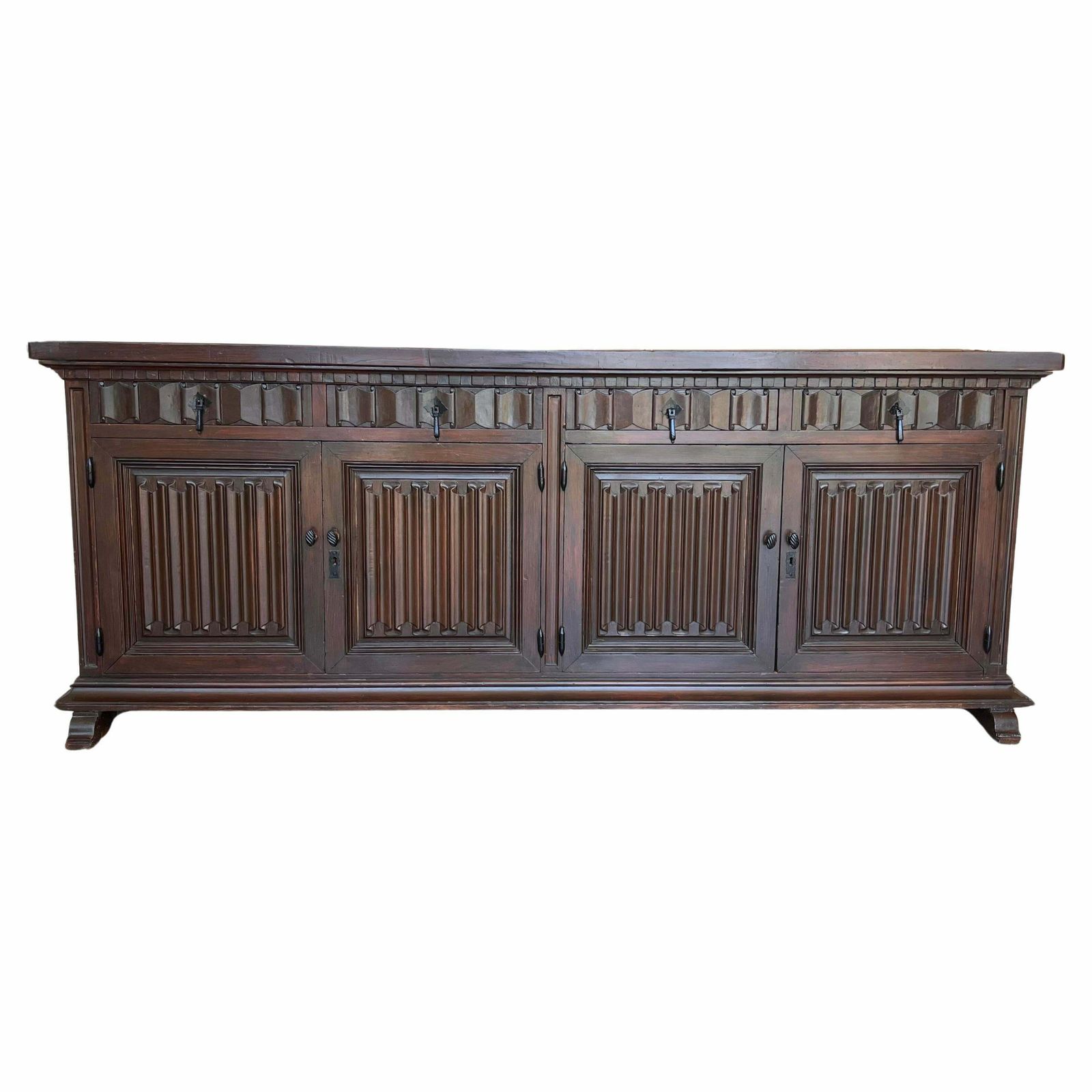 Large 20th Century Catalan Spanish Baroque Carved Walnut Tuscan Credenza Or Buff