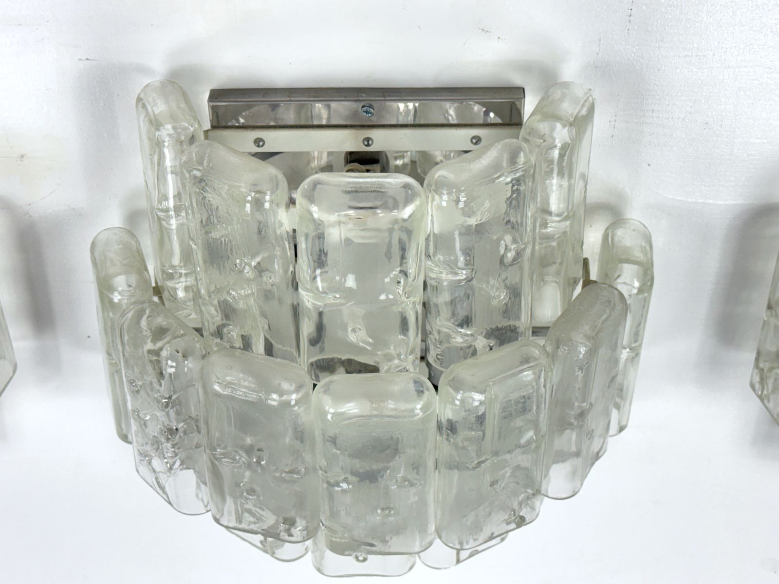 photo furniture Vistosi Manner, Set Of Four Large Clear Murano Glass Elements Sconces. Italy 1970s