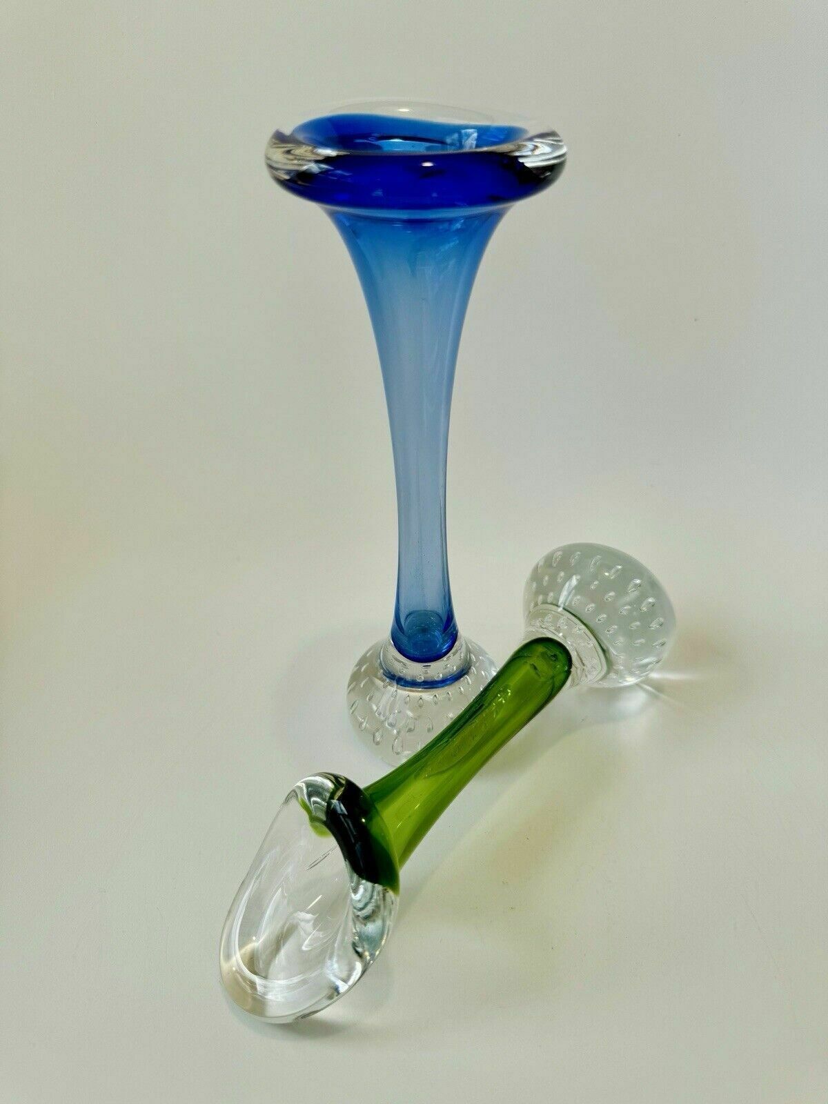 photo vinterior Two Swedish Glass Jack In Pulpit Vases By Aseda Controlled Bubble (Bullicante)
