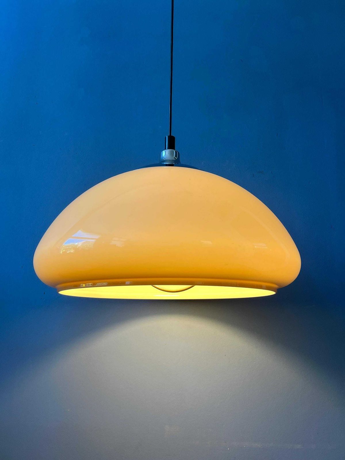 Acrylic Glass Beige Mushroom Pendant Lamp With Chrome Top Cap photo for sale