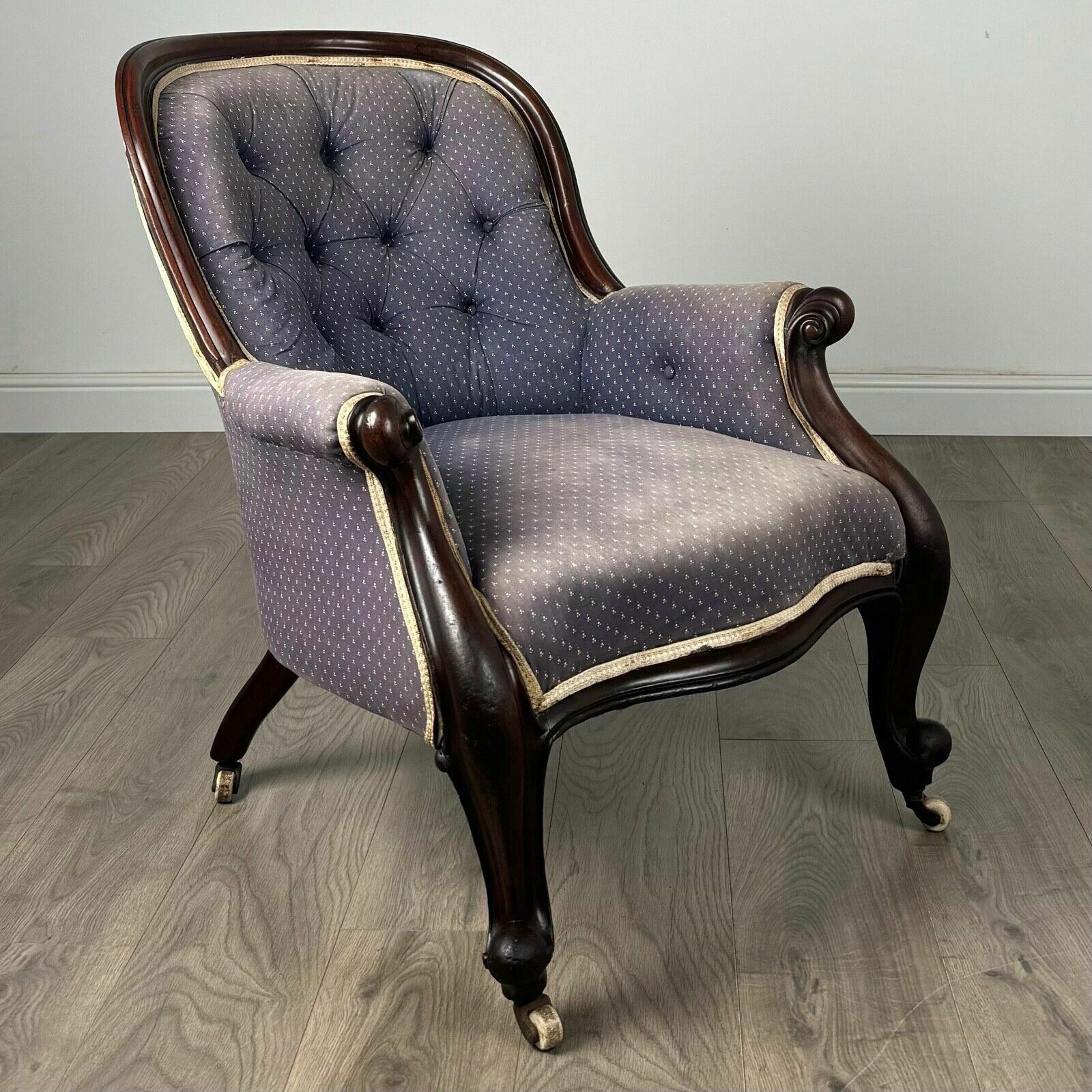 Antique 19th Century Button Back Armchair In Mahogany photo buy