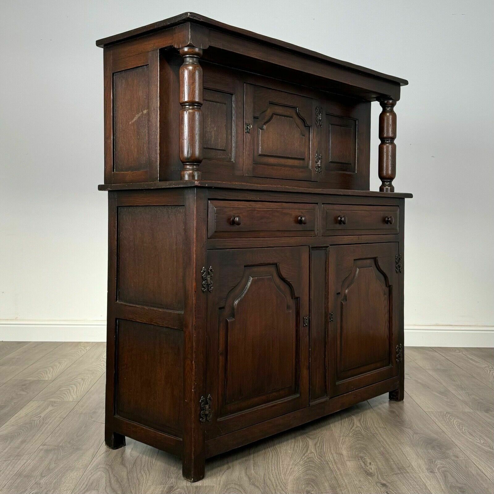 photo furniture Antique 20th Century Court Cupboard In Oak