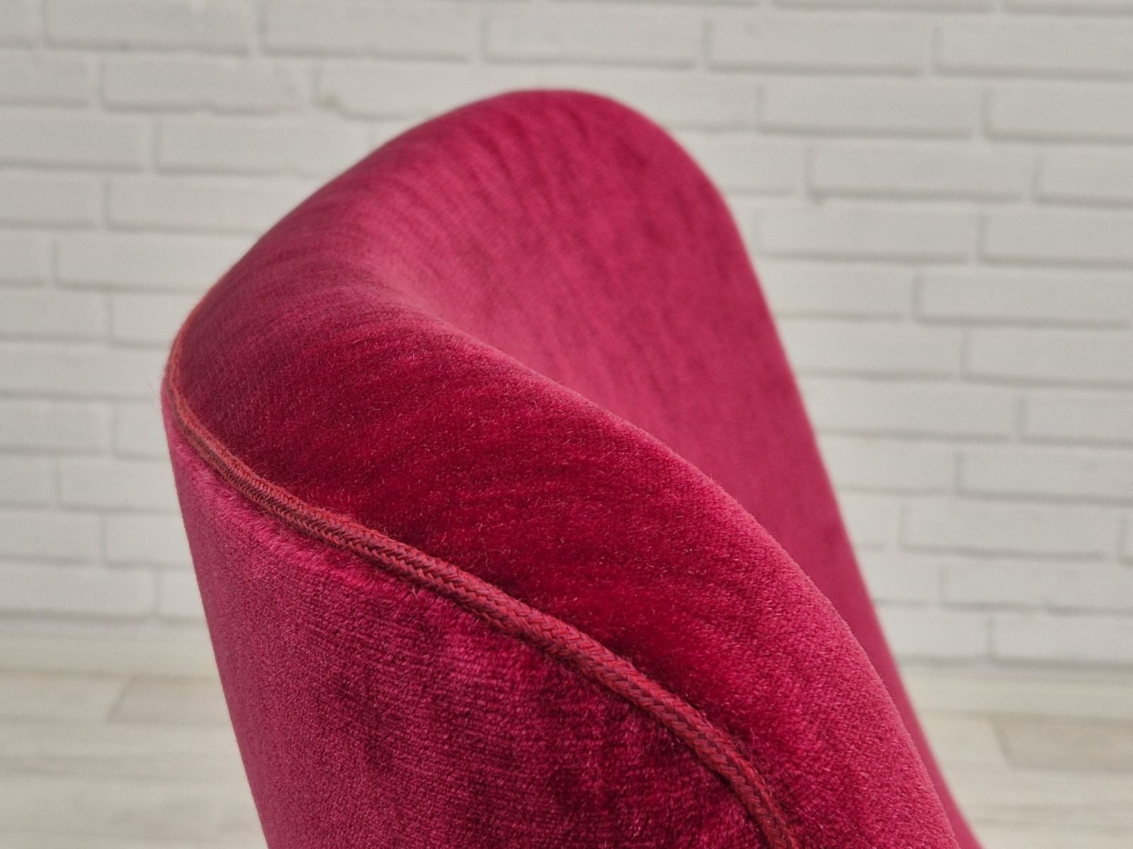 photo vinterior 1970s, Danish Easy Chair, Original Very Good Condition, Furniture Velour.