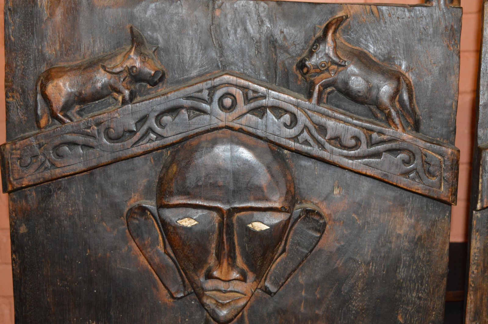 Pair Large (148cm) Antique Carved Tribal Doors Toraja Tribe, Sulawesi, Indonesia, C1850. photo furniture