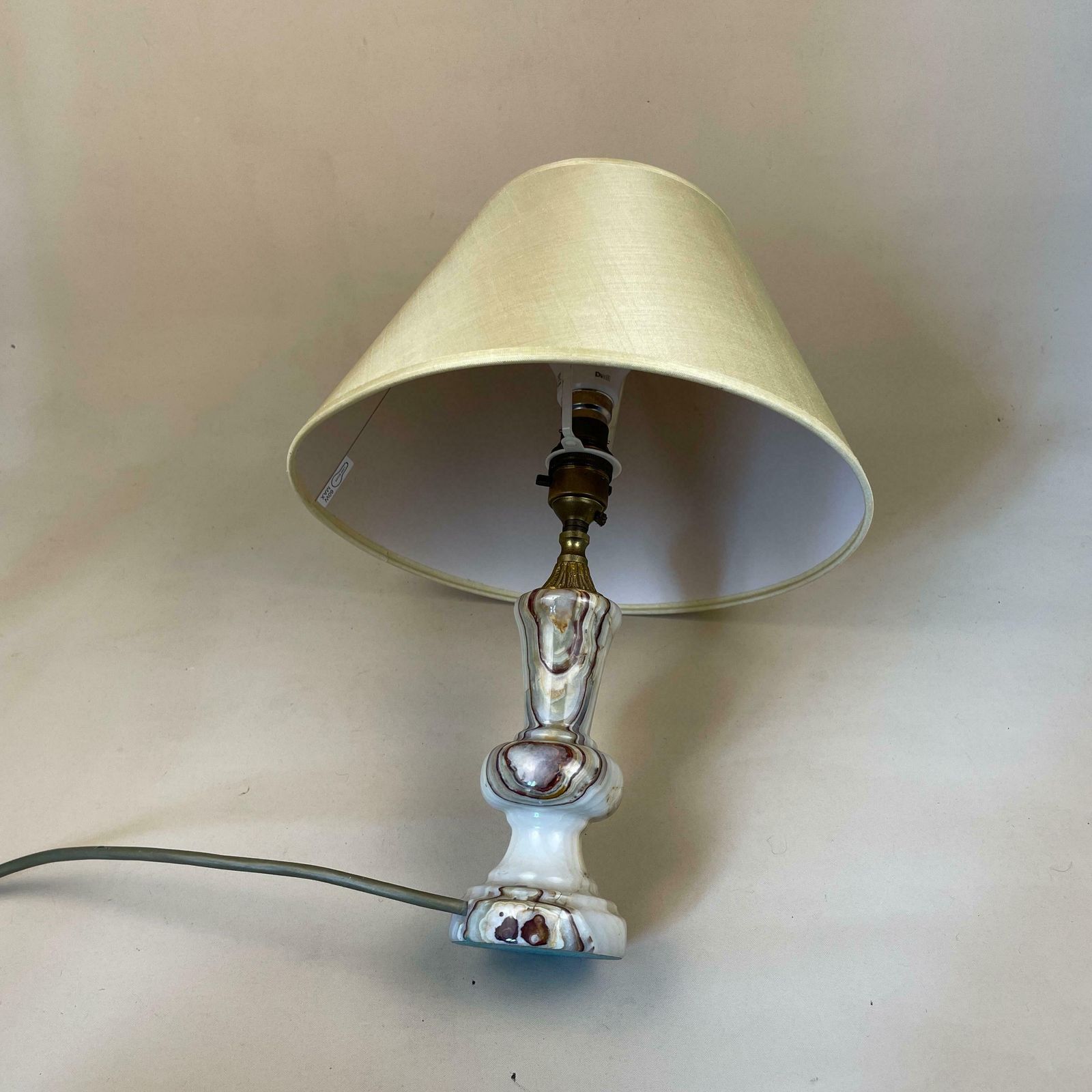Marble Lamp Light Bedside Side Table Desk Round Base Marbled Patterned Detail Vintage Pattern White Stone Pillar Lampshade Antique photo 89.0