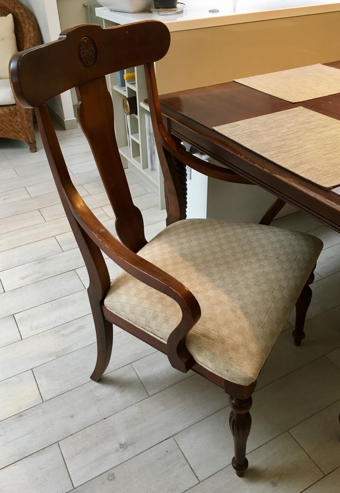 British Classics By Ethan Allan Dining Table With Two Extensions And 6 Chairs photo furniture