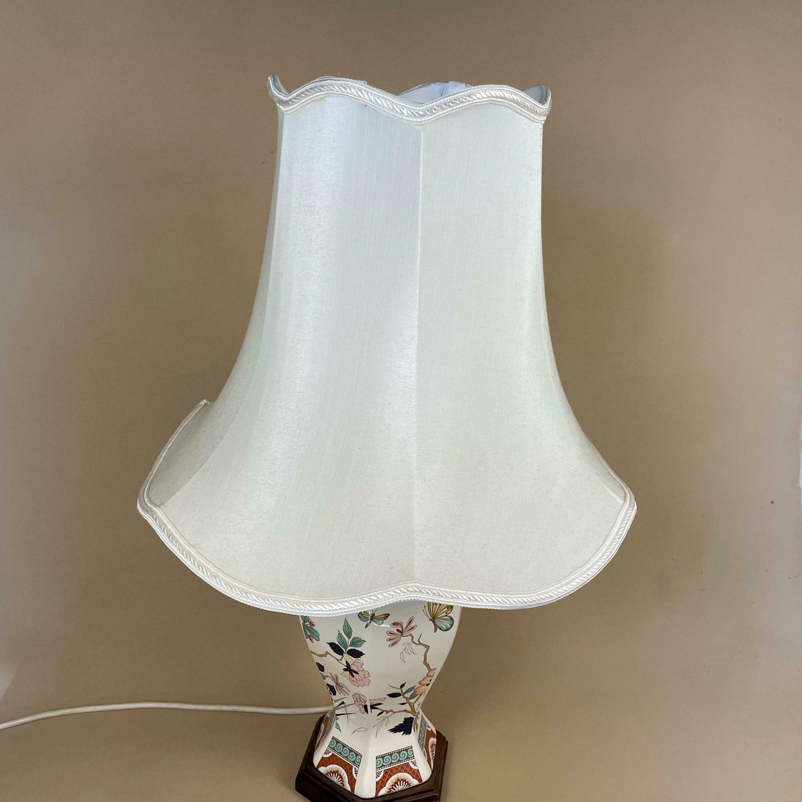 Ceramic Floral Lamp Light Bedside Table Desk Oriental White Shade Wood Base Hand Painted Floral Vintage Antique Wooden Hexagon Base photo Lighting
