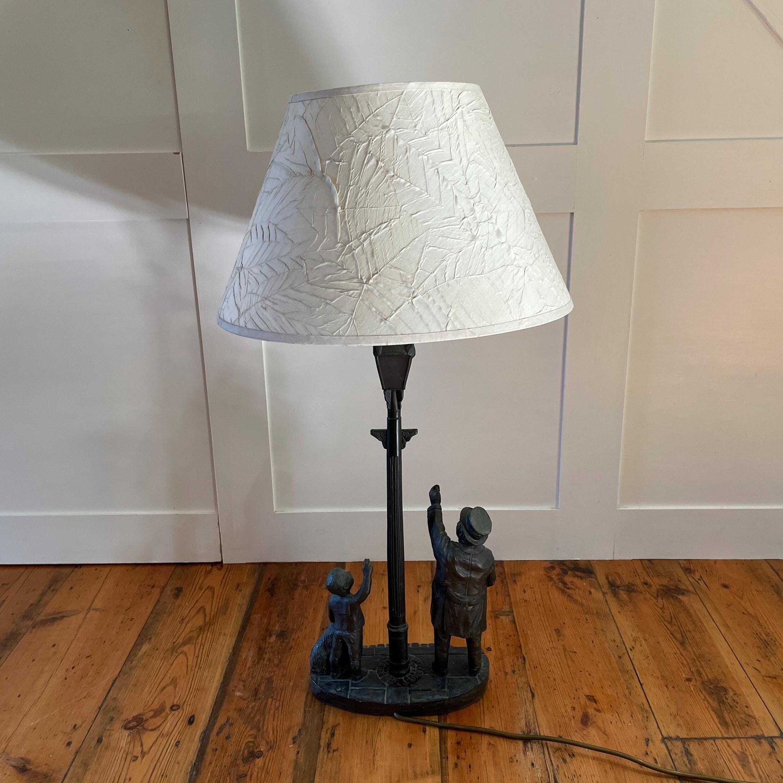 Genesis Bronze Fine Arts Lamp Ornament Light Table Mullingar Ireland Textured Shade Man Boy Dog Scene photo 129.0