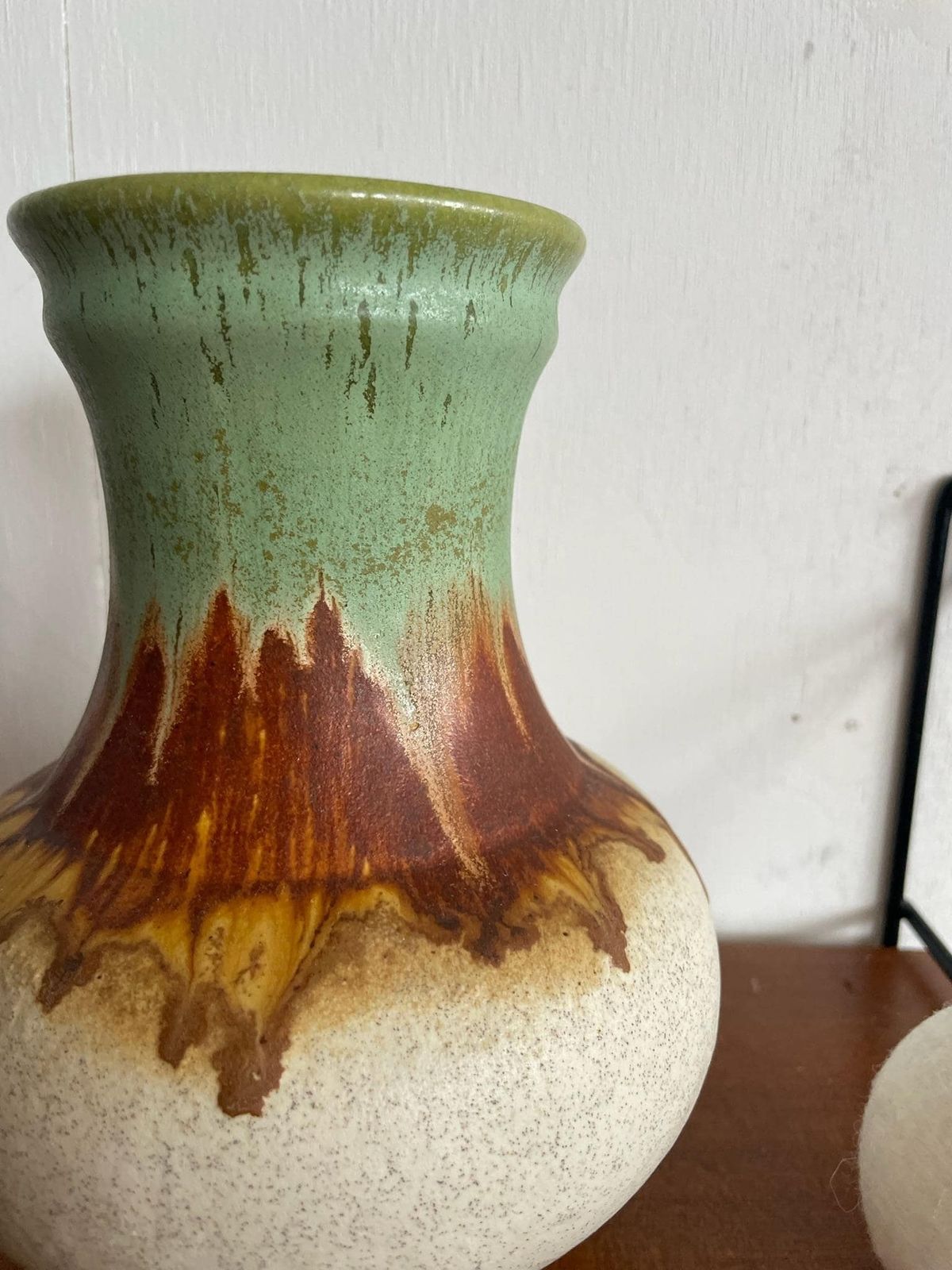 Ueberlacker U Keramik 528 18 Creamy White West German Vase With Brown And Blue Drip Glaze photo 53.0