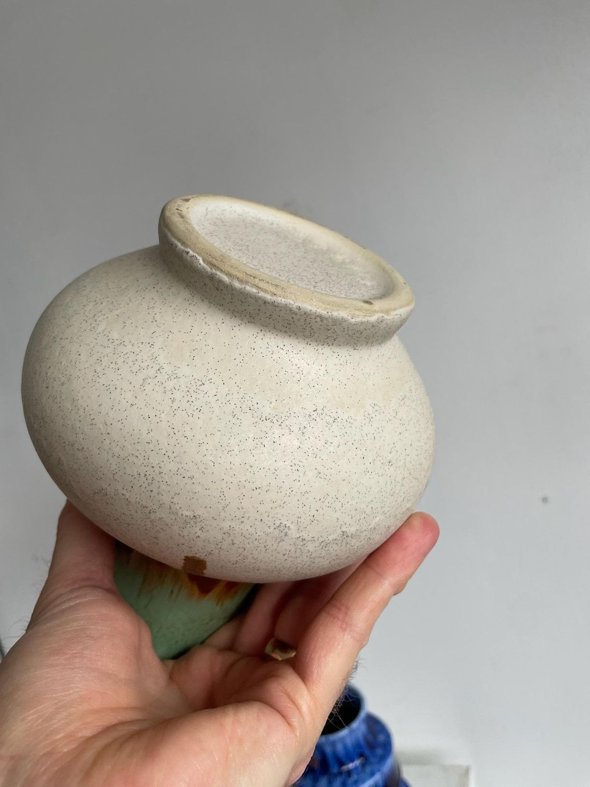 photo furniture Ueberlacker U Keramik 528 18 Creamy White West German Vase With Brown And Blue Drip Glaze