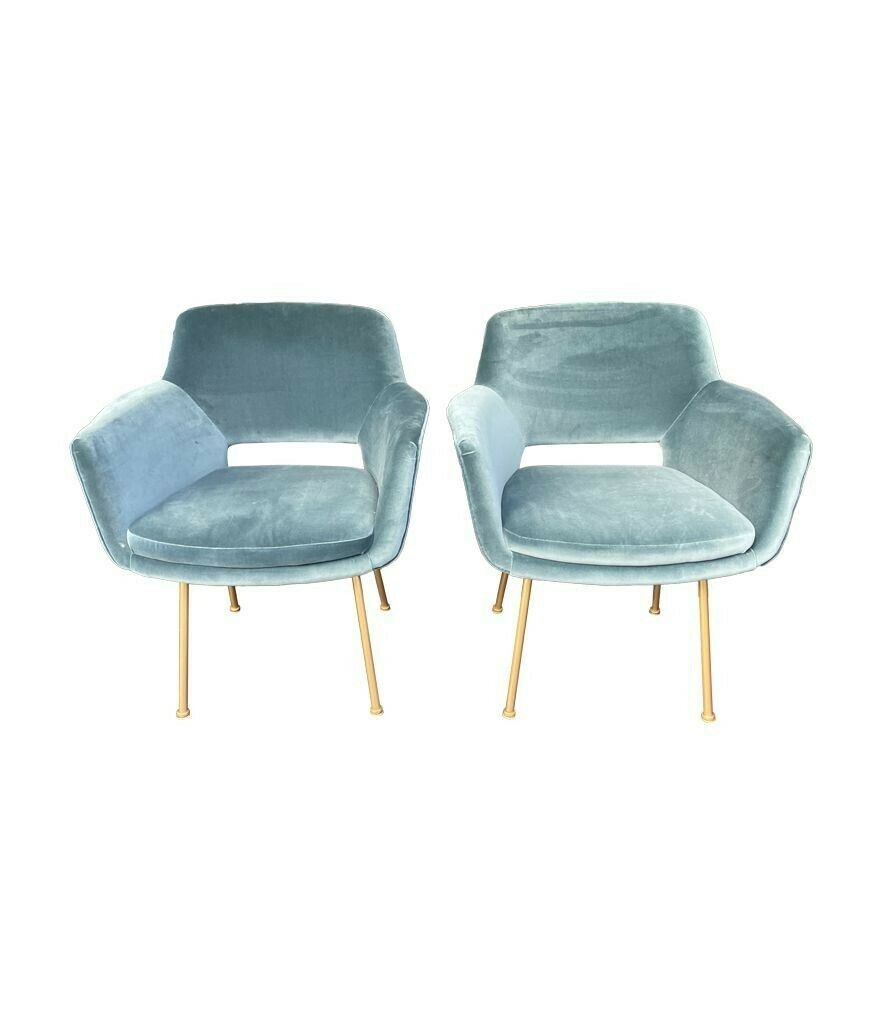 A Set Of Four Italian 1970s Chairs With Gilt Metal Legs In Blue Velvet Fabric photo Furniture