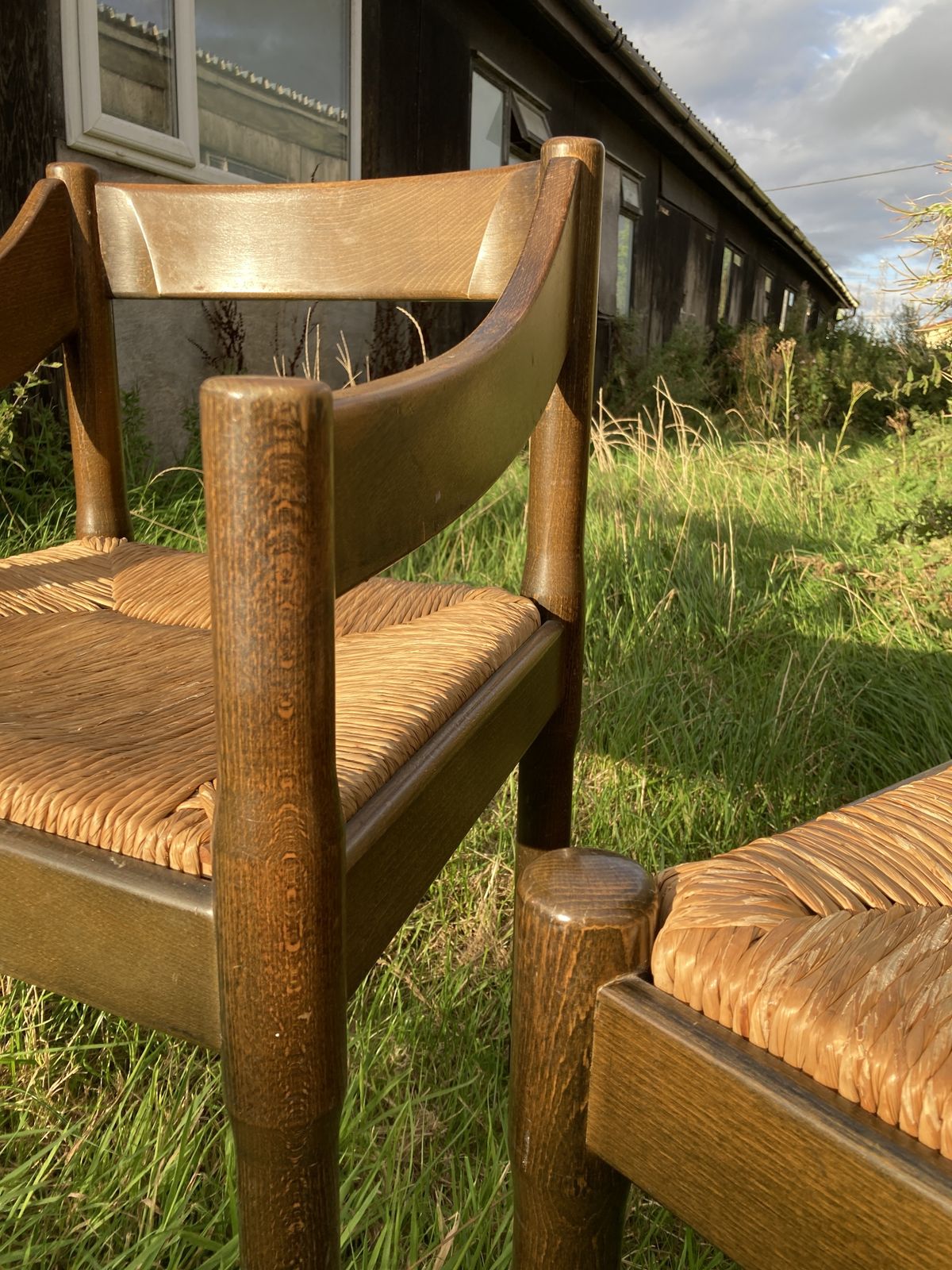 photo vintage 1960s Vico Magistretti Carimate Set Of 4 Dining Chairs