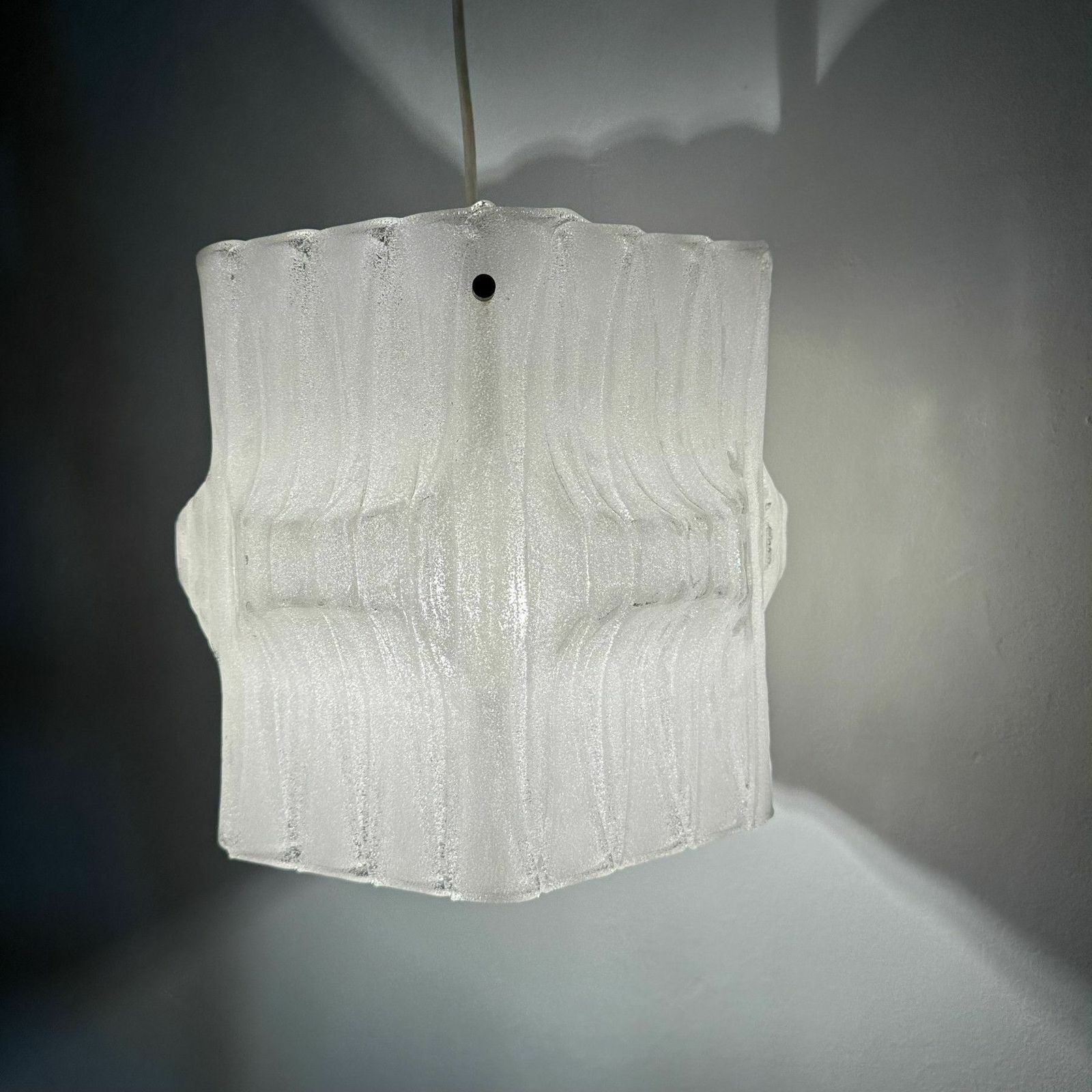 photo buy Mid Century Ijslucite Hanglamp, Jaren 1970