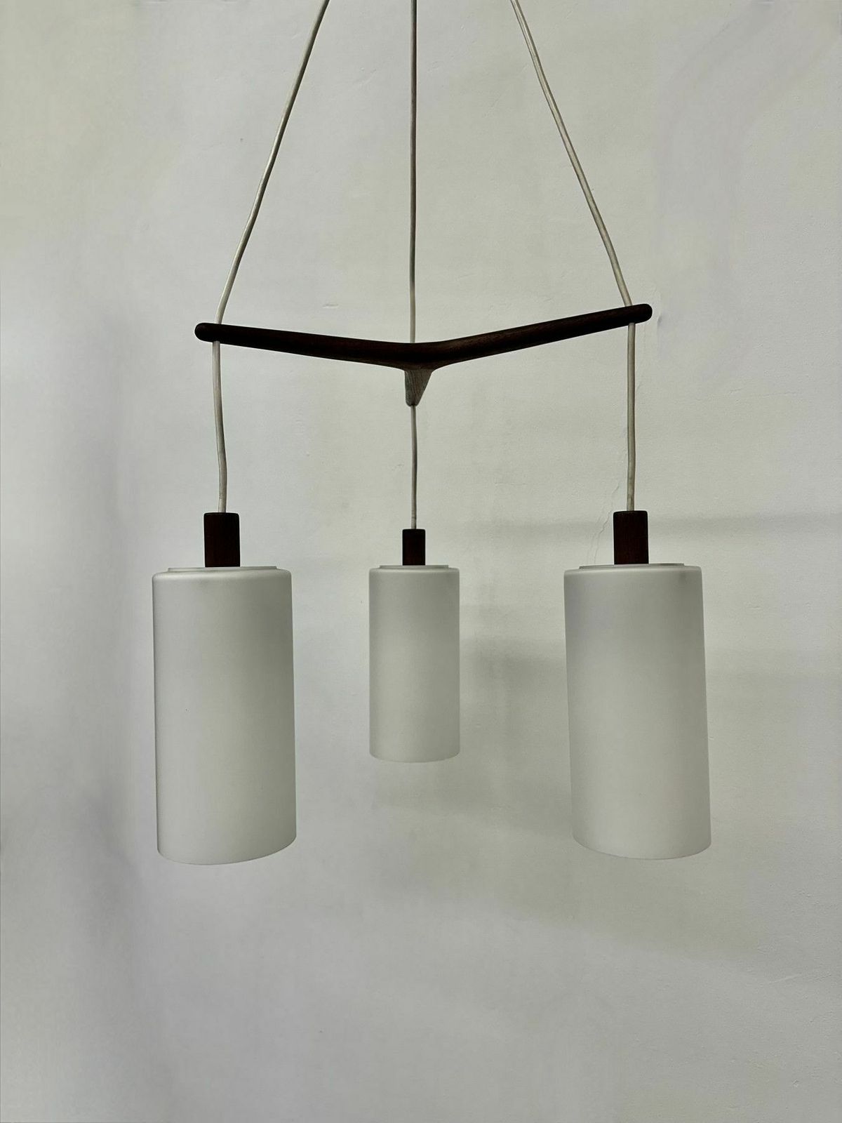 Mid Century Design Hanglamp Van Teak En Opaalwit Glas, Jaren 1970 photo furniture