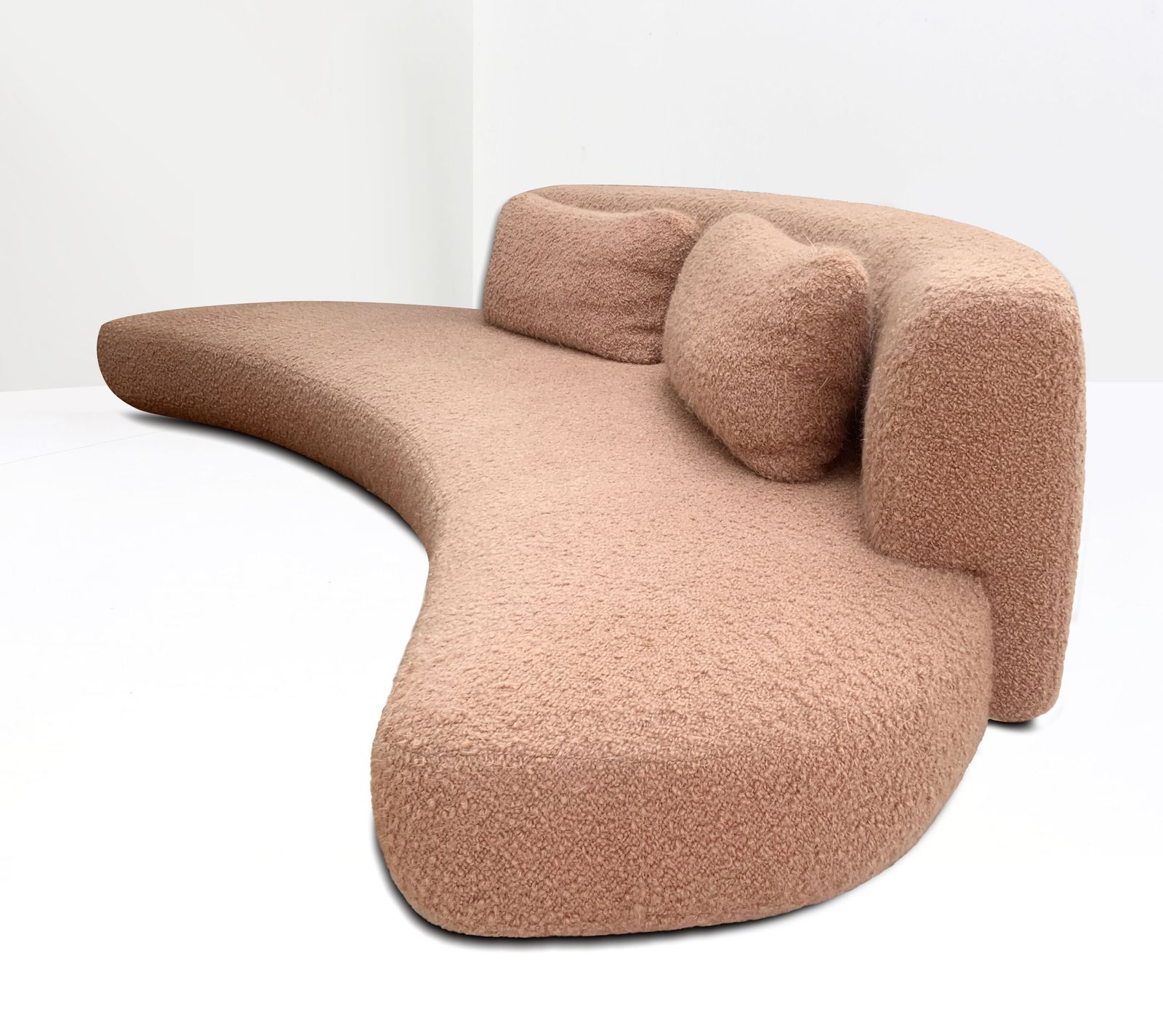 Curved Sofa. Boucle Pierre Frey Alpaca. 4 Seats