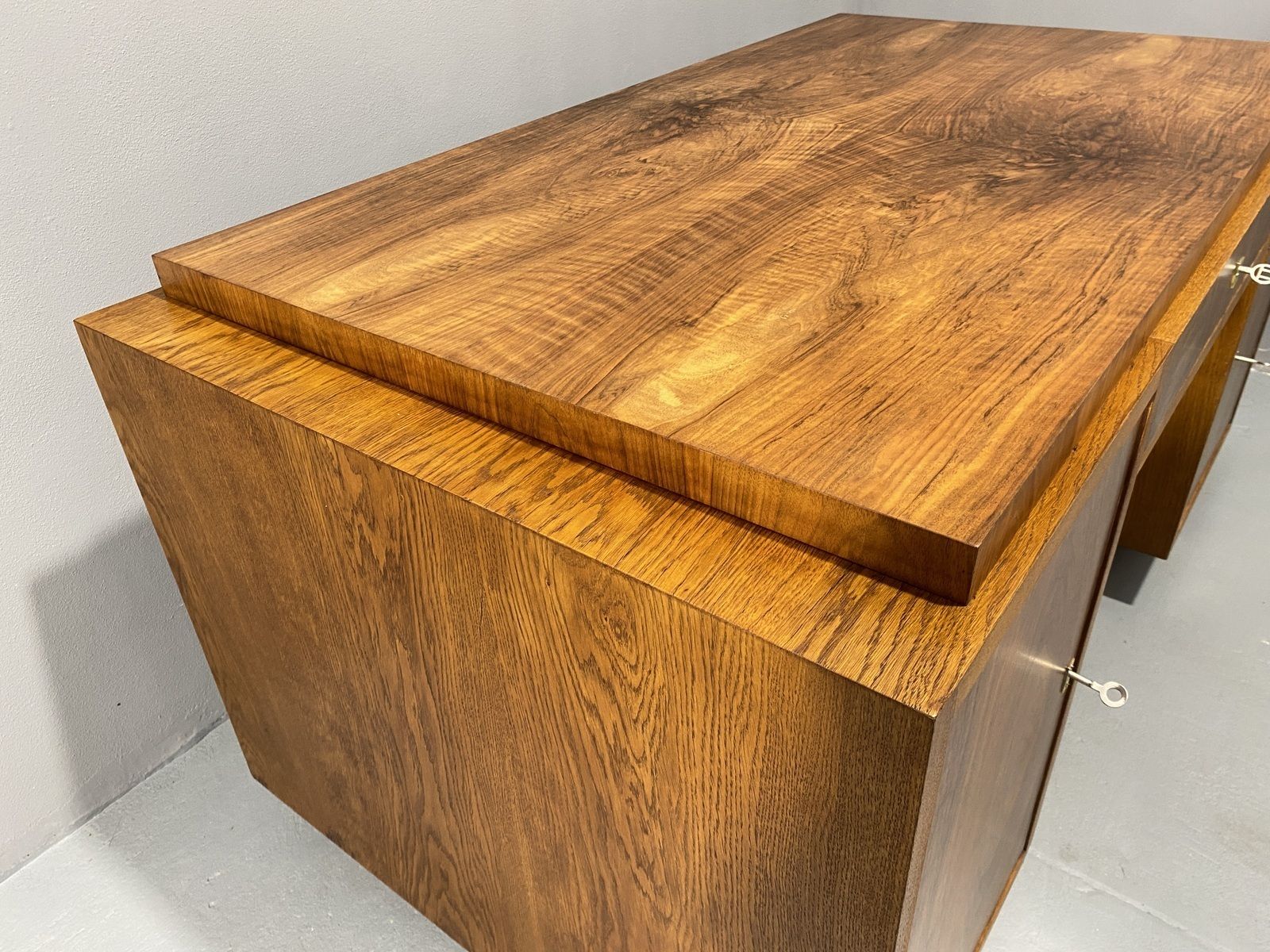 Fully Renovated Art Deco Writing Desk, 1930´S, Central Europe photo vintage