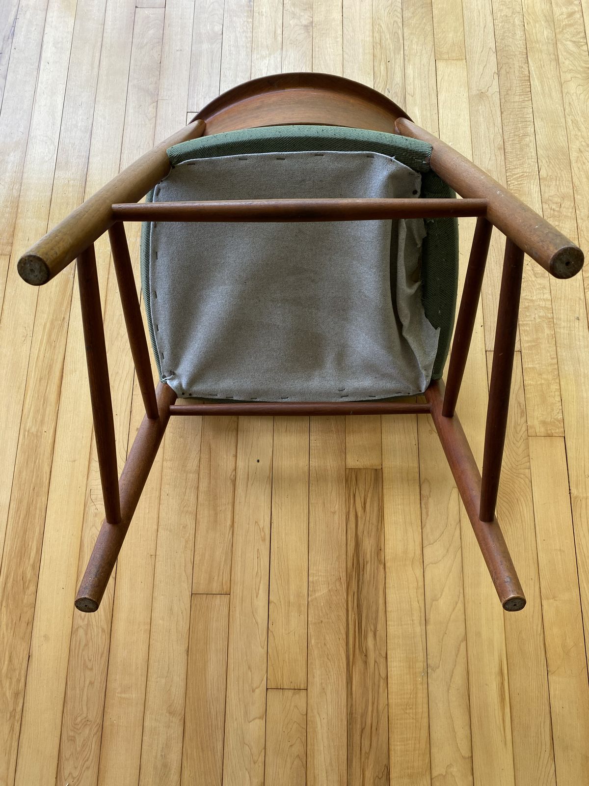 photo vintage Pair Of Danish Mid Century Modern Teak Model 316 Dining Chairs Peter Hvidt & Orla Mølgaard Nielsen For Søborg Møbelfabrik   1955