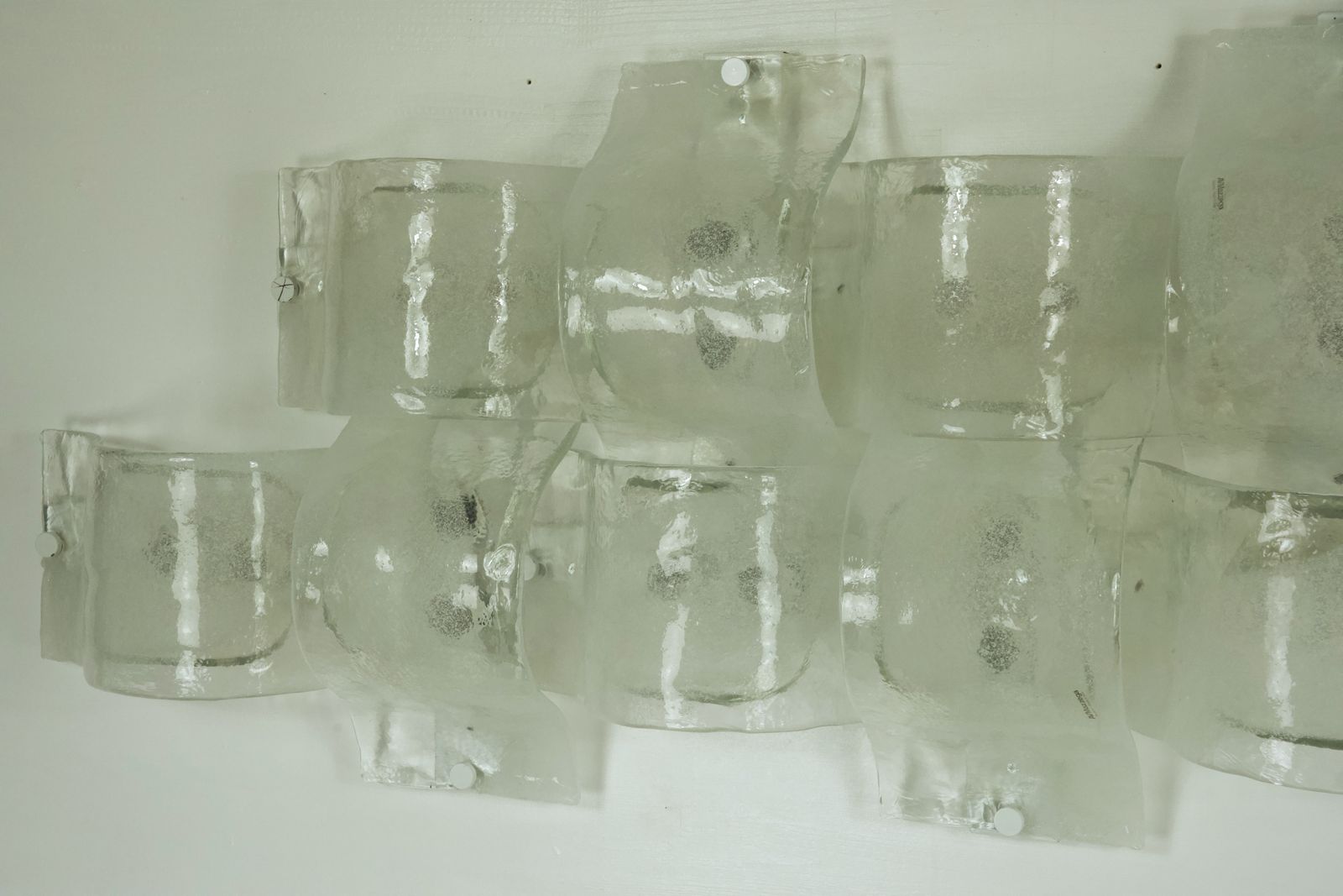 photo vinterior Rare Postmodern Panel Of 9 Sconces In Pulegoso Murano Glass, Mazzega 1970s