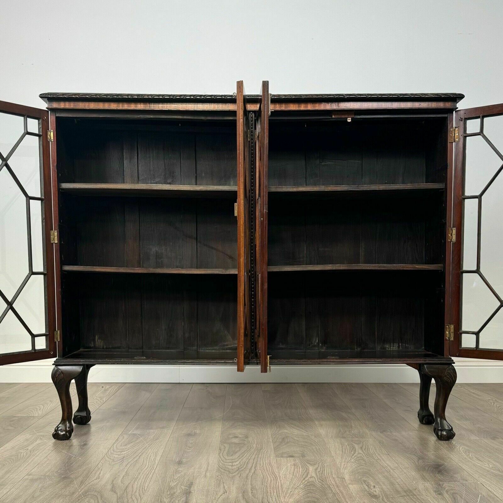 Antique 20th Century Display Cabinet In Mahogany photo furniture