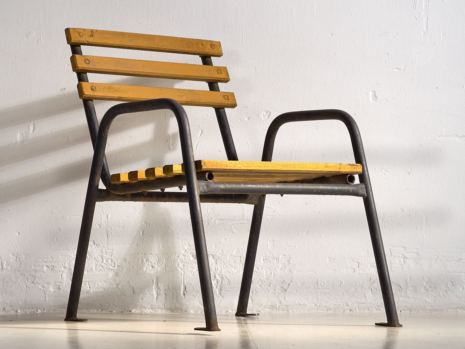 Yellow Antique Iron Garden Chairs (C.1920).Set Of 4 Pieces #39 photo vintage