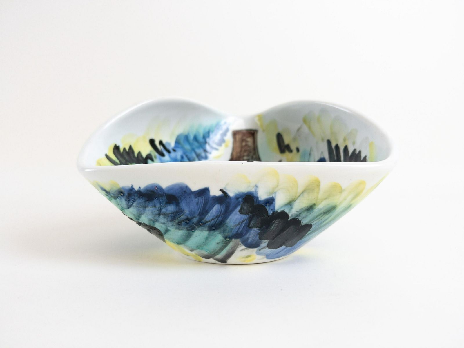 Mid Century Italian Pottery   Hand Painted Bowl By Ceramiche Campionesi   Gentleman's Tricorn Catchall Bowl photo vinterior