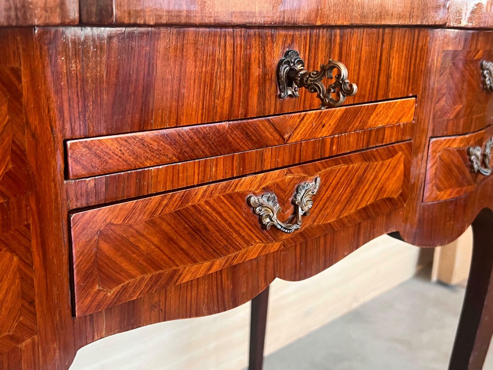 photo vinterior Coiffeuse de style Louis XV, XIXe siècle