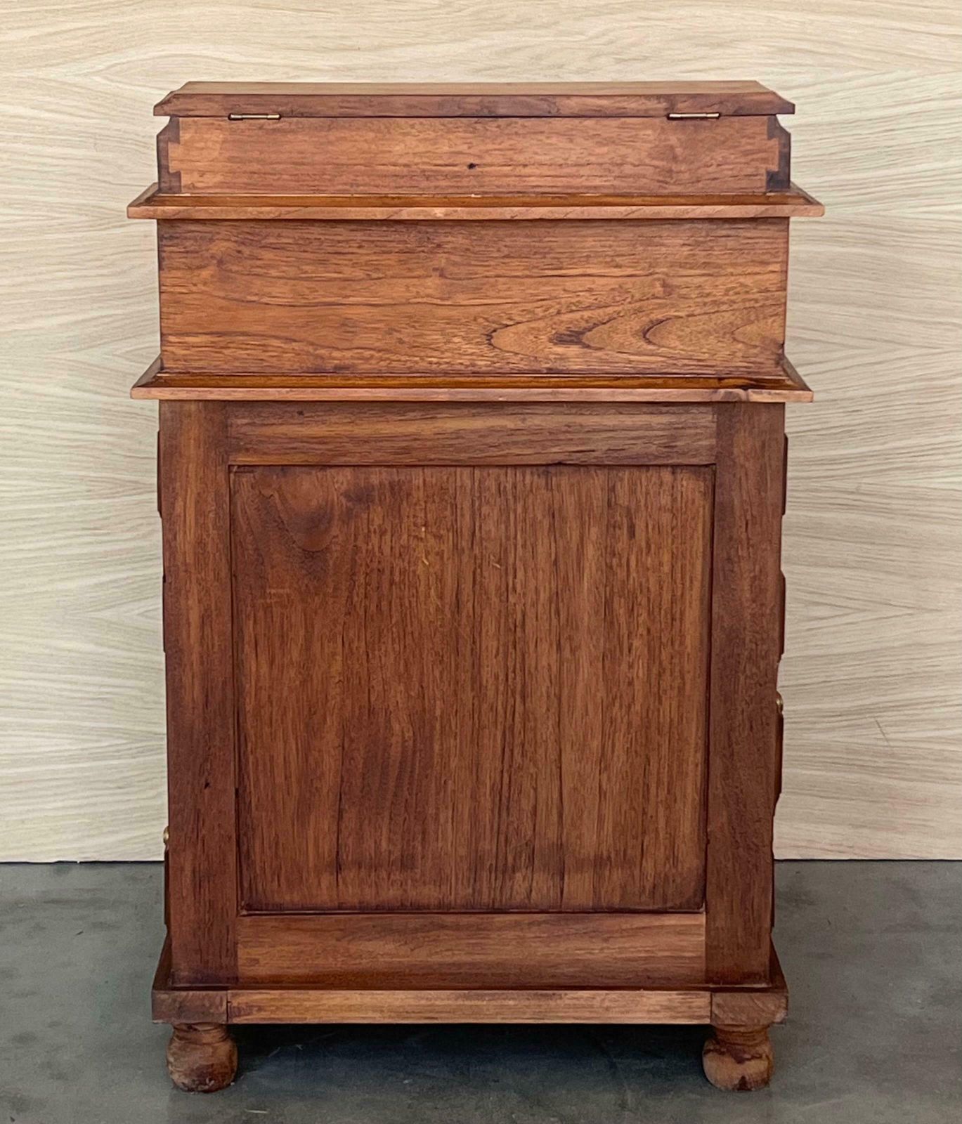 photo furniture Petit bureau français, bonheur-du-jour, vers 1900