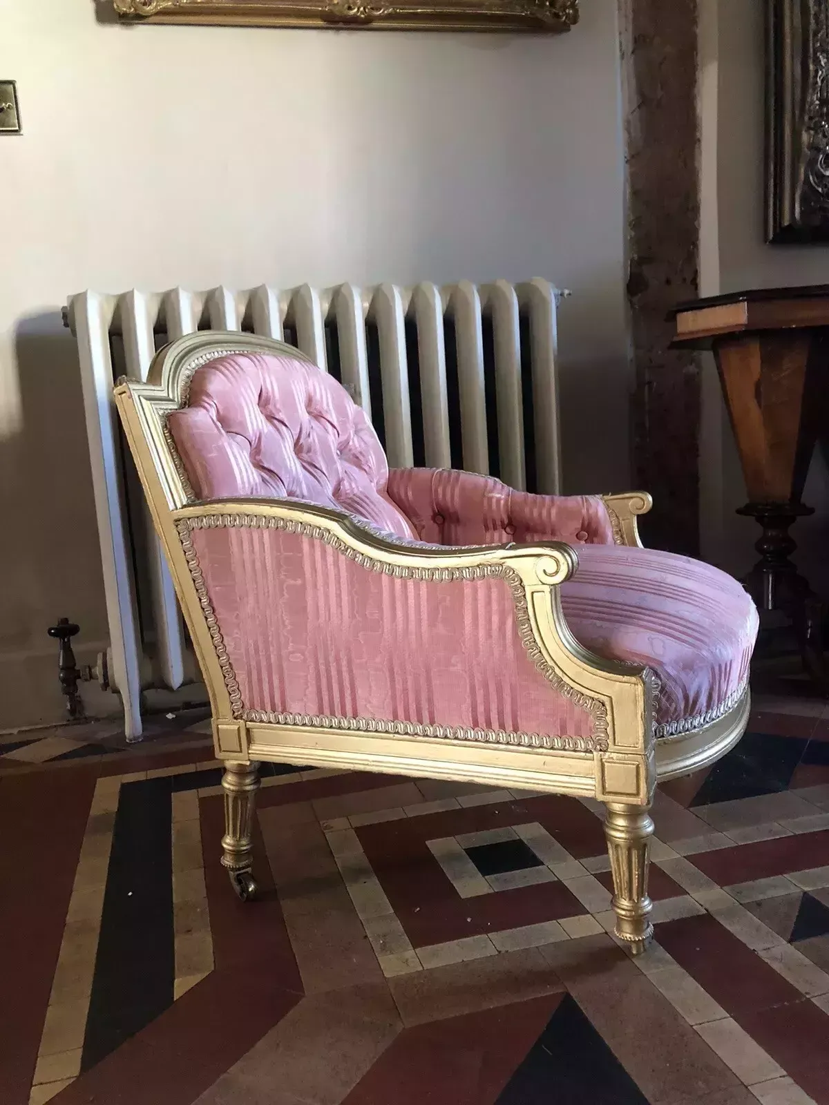Antique Small Childrens Dog Bed Pink Gold Throne Tub Chair photo 299.0