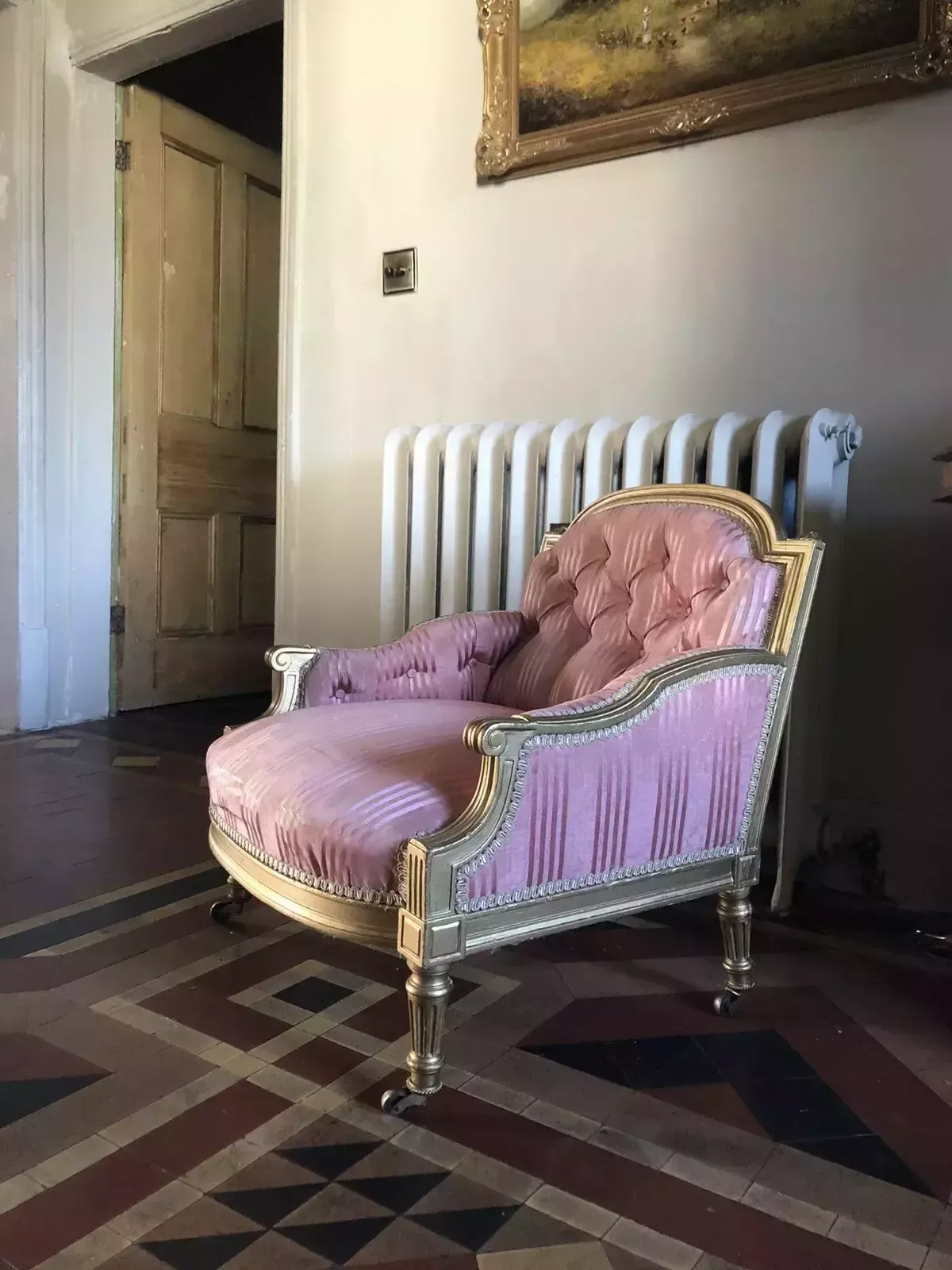 photo buy Antique Small Childrens Dog Bed Pink Gold Throne Tub Chair