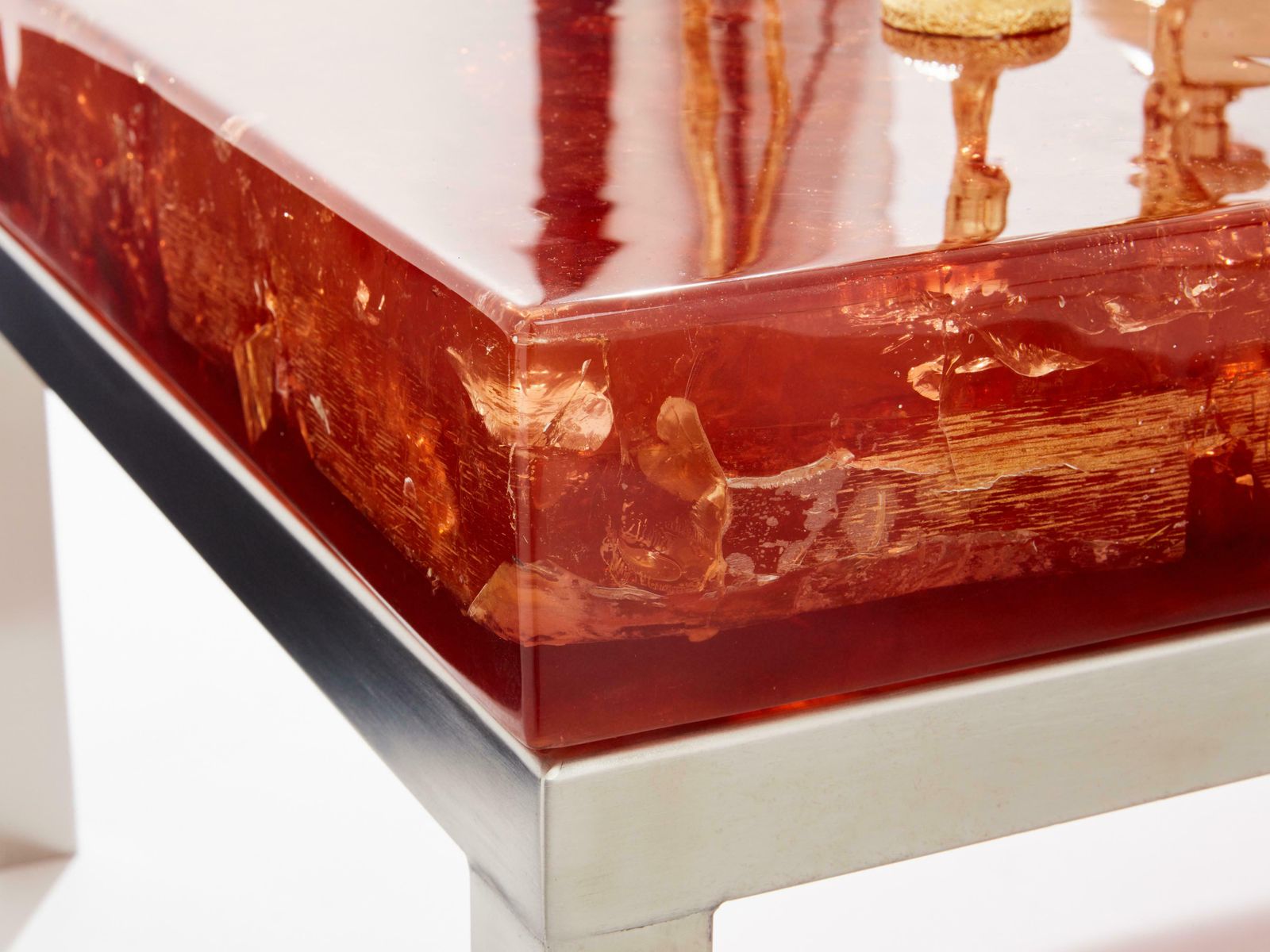 Table basse Marie Claude De Fouquières en résine fractale orange, années 1970 photo vinterior