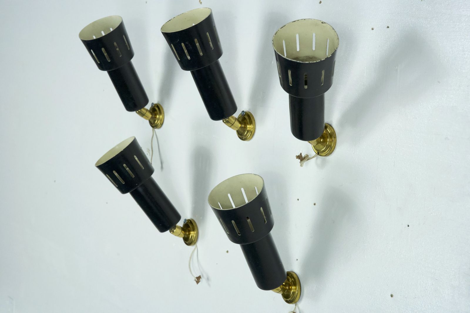 Set Of Five Stilnovo Manner Spotlights In Brass And Lacquered Metal. Italy 1960s photo 1950.0