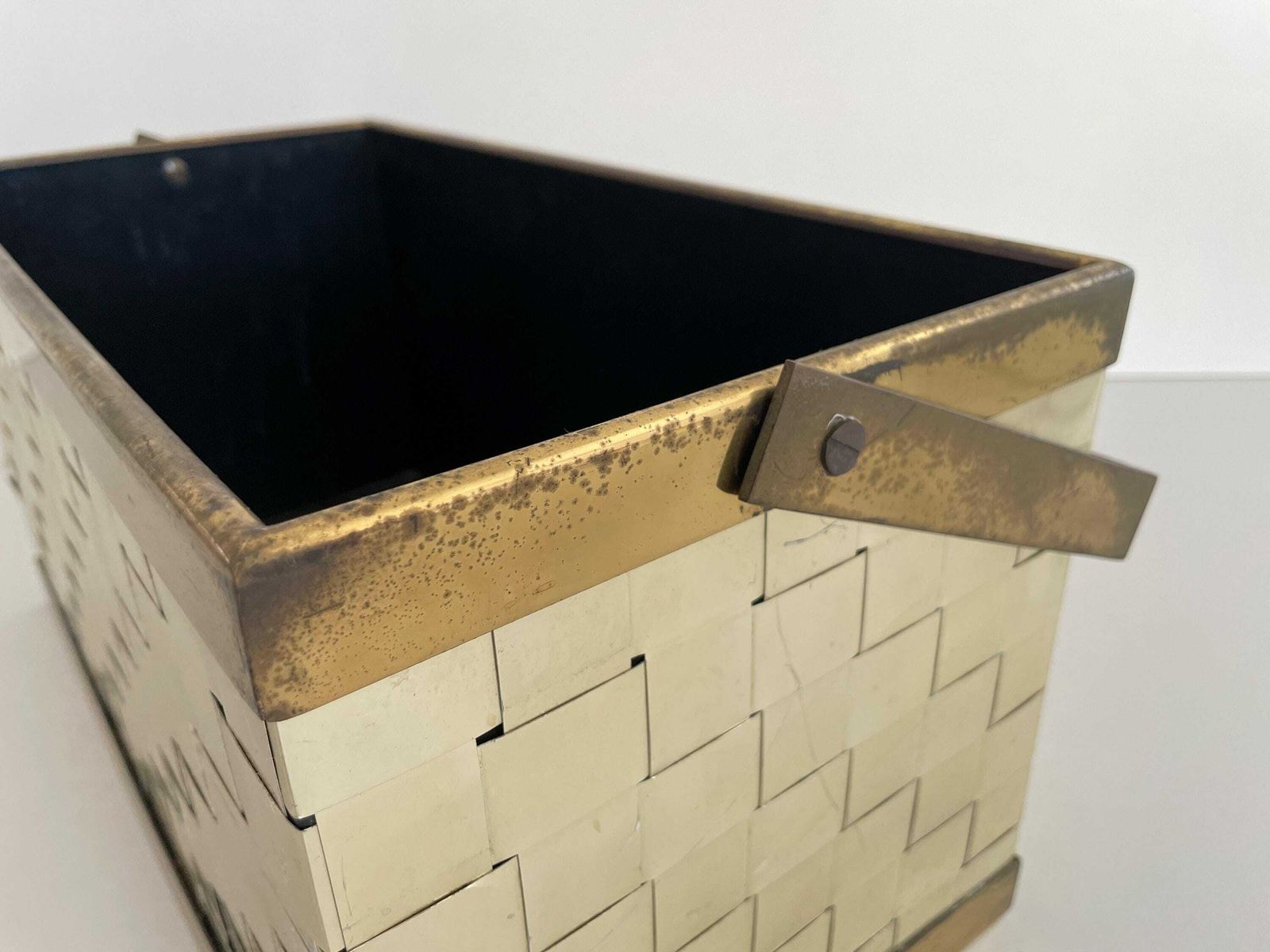 photo for sale Mid Century Modern Italian Magazine Rack In Chrome And Brass, 1970s, Italy