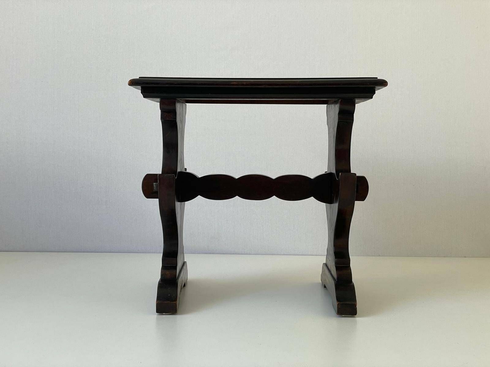 Italian Craft Mahogany Trestle Leg Table photo vinterior