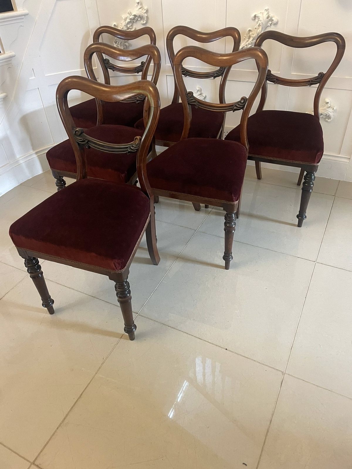 photo furniture Quality Set Of Six Antique 19th Century Rosewood Dining Chairs