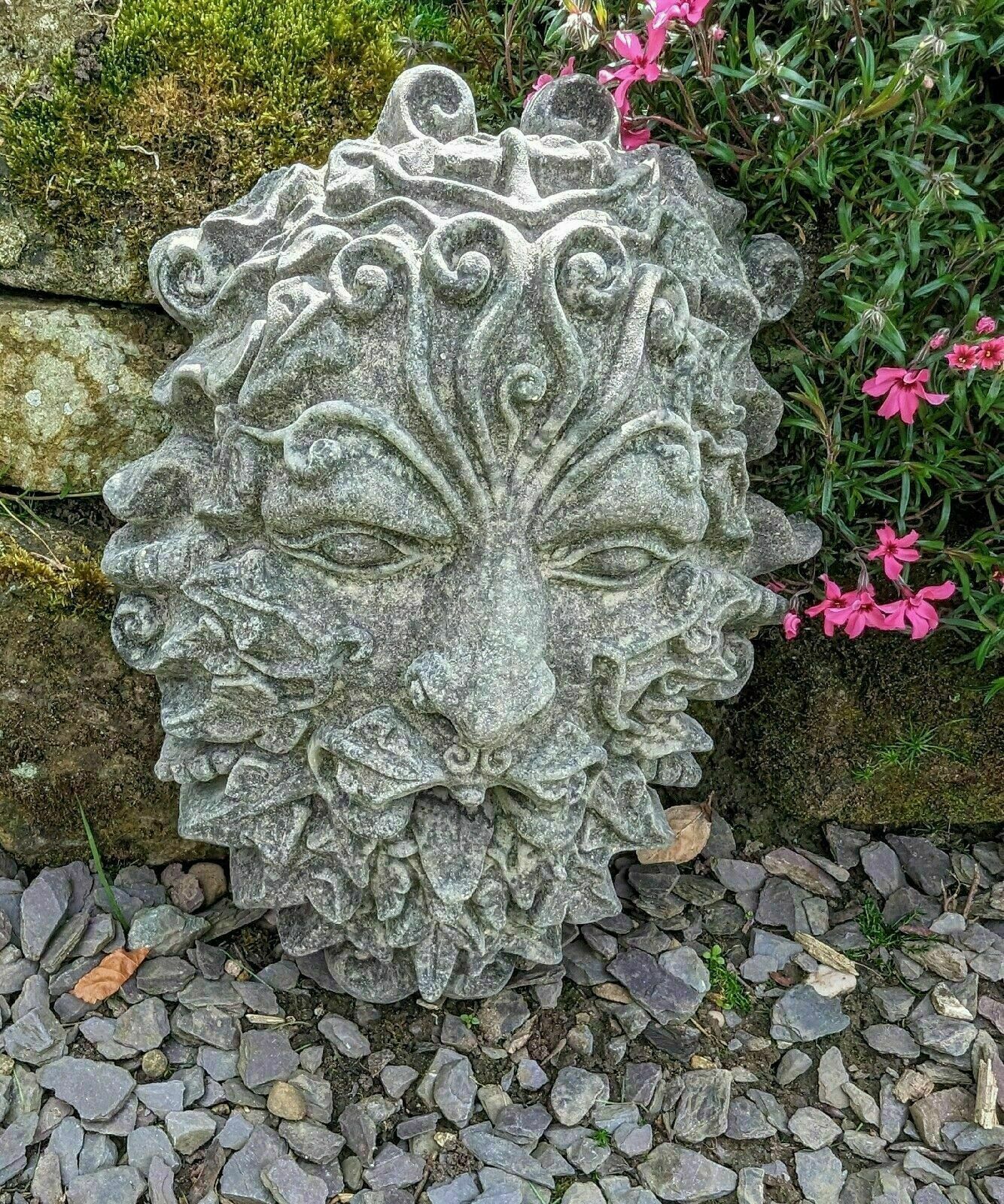 Isca Greenman Vintage Garden Ornemant Face English Stone 0069. photo Garden Decor