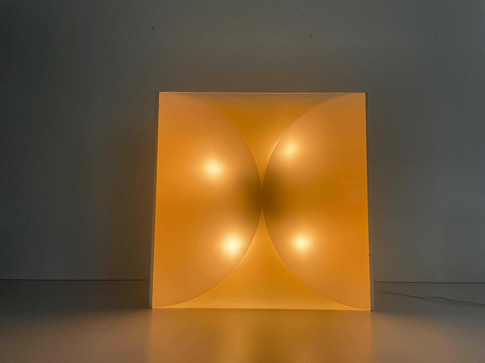 Large Clessidra Wall Or Ceiling Lamp Designed By Bobo Piccoli For Fontana Arte, 1970s, Italy, 5 Available In Stock photo for sale