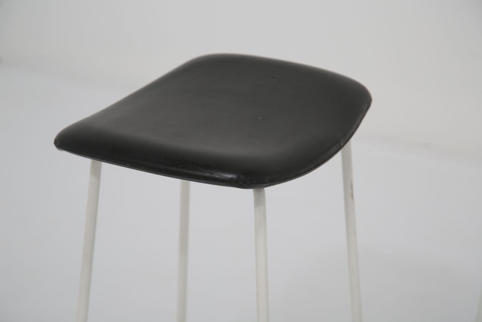 Vintage White Metal “Program” Bar Stools By Frank Guille, United Kingdom, 1950s. photo furniture