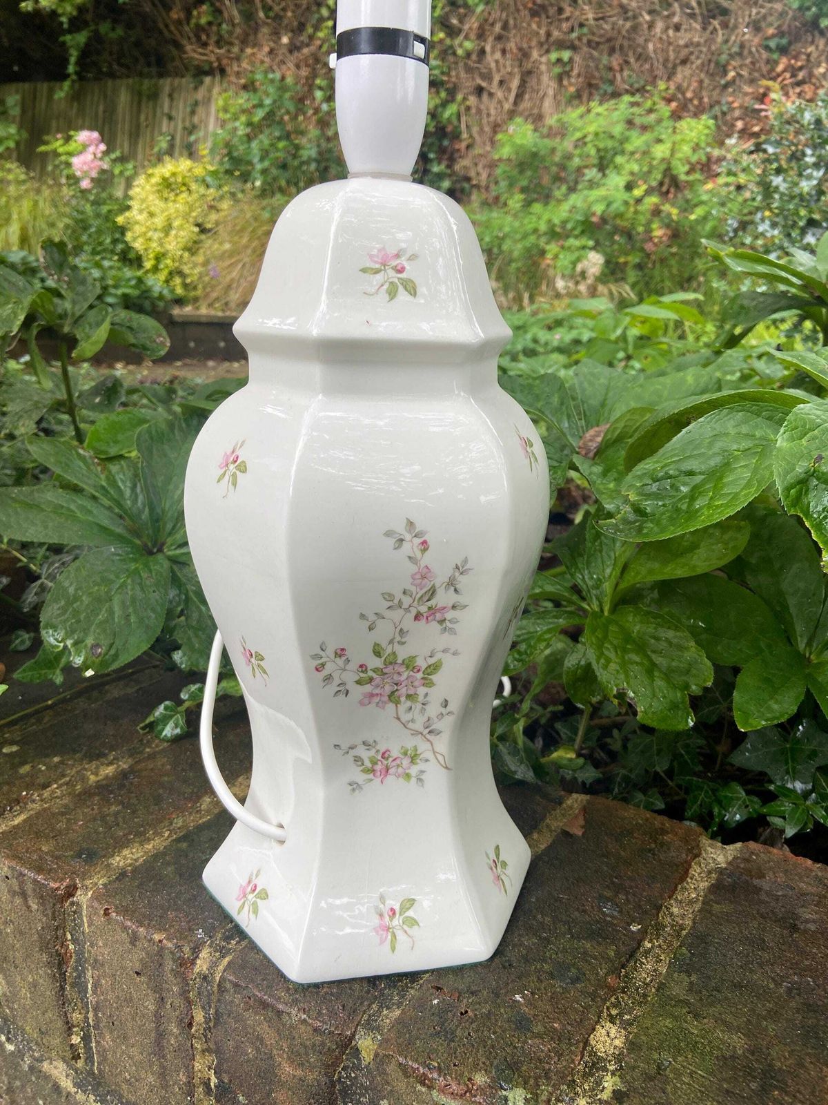 Classic Vintage Ginger Jar, Mock Oriental Ceramic Table Lamp With Flowers   Working photo vinterior