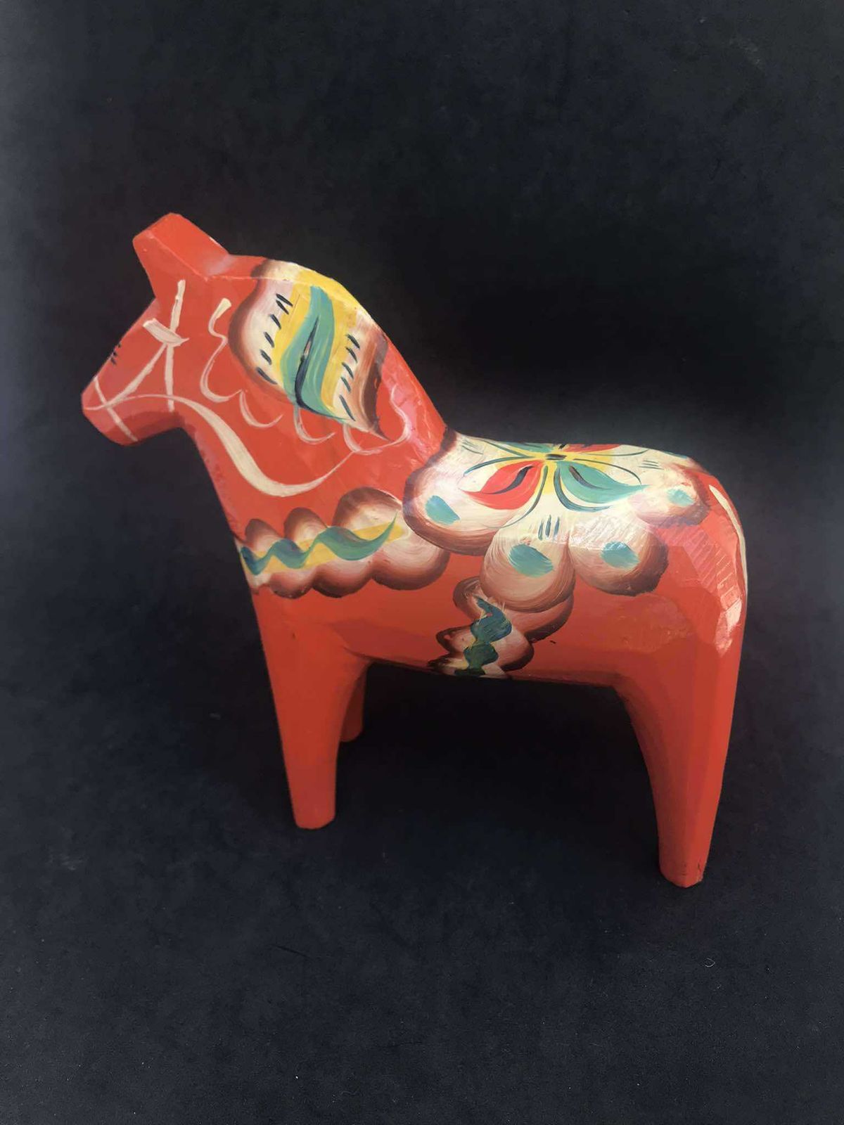 Dala Horse Wooden Figurine Swedish By Nils Olsson 15 Cm Original Sticker Scandinavian Modern Hand Painted Scandinavian Design Red Wood photo vinterior