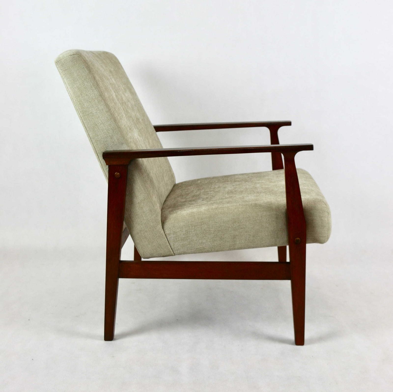 Classic Armchair Like Lis Vintage 70s Beige photo 306.0