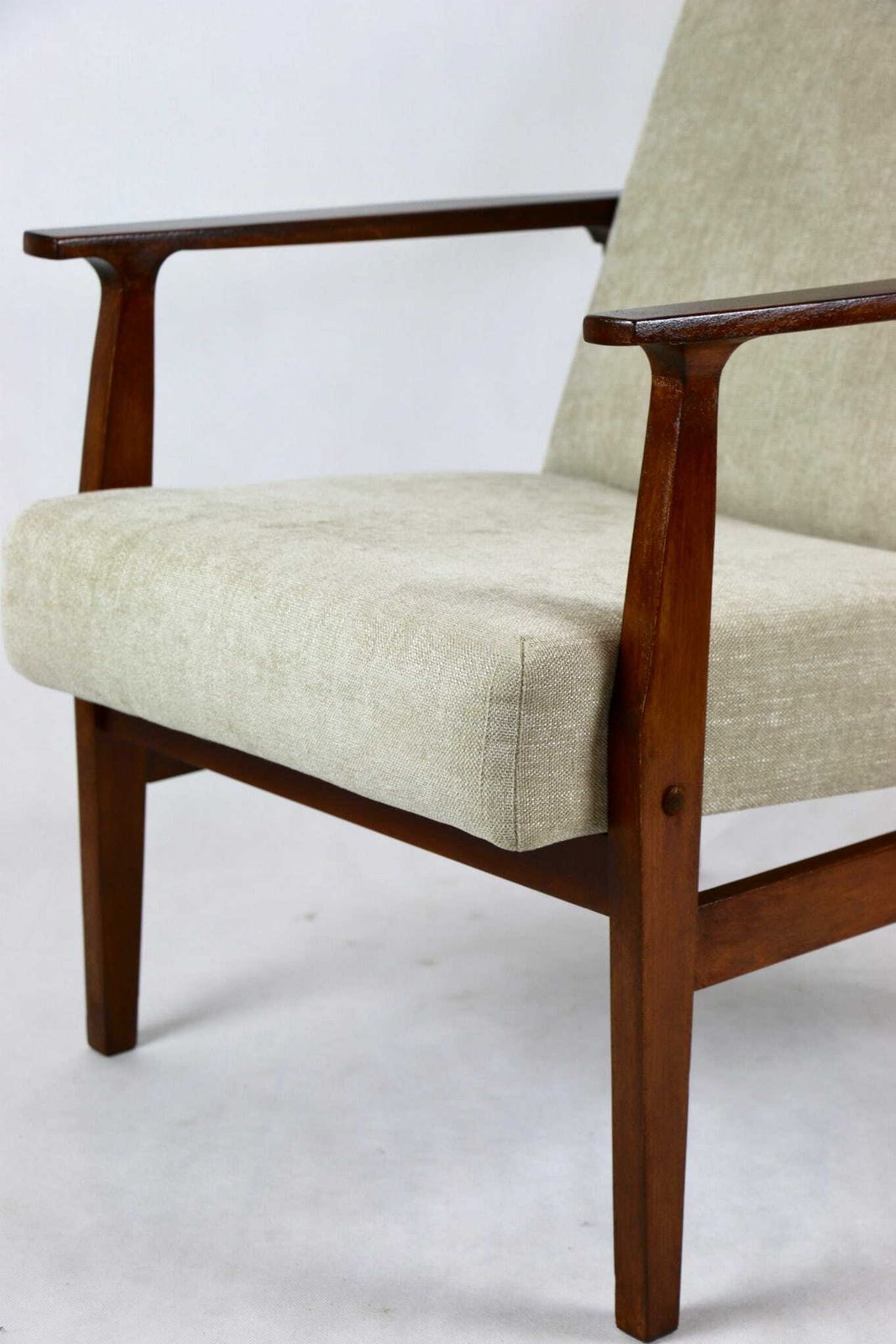 Furniture Classic Armchair Like Lis Vintage 70s Beige photo