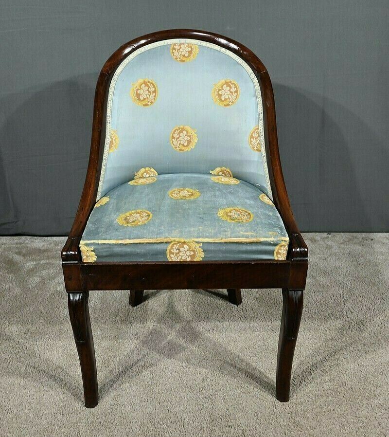 photo furniture Pair Of Mahogany Gondola Chairs, Restoration Period – 1st Part 19th