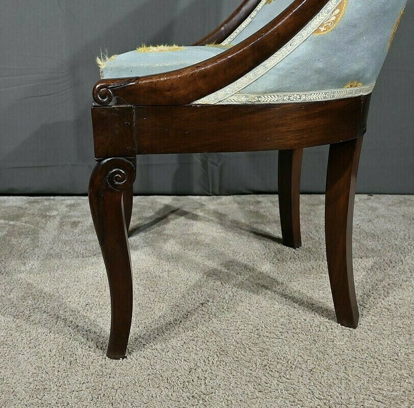 photo buy Pair Of Mahogany Gondola Chairs, Restoration Period – 1st Part 19th