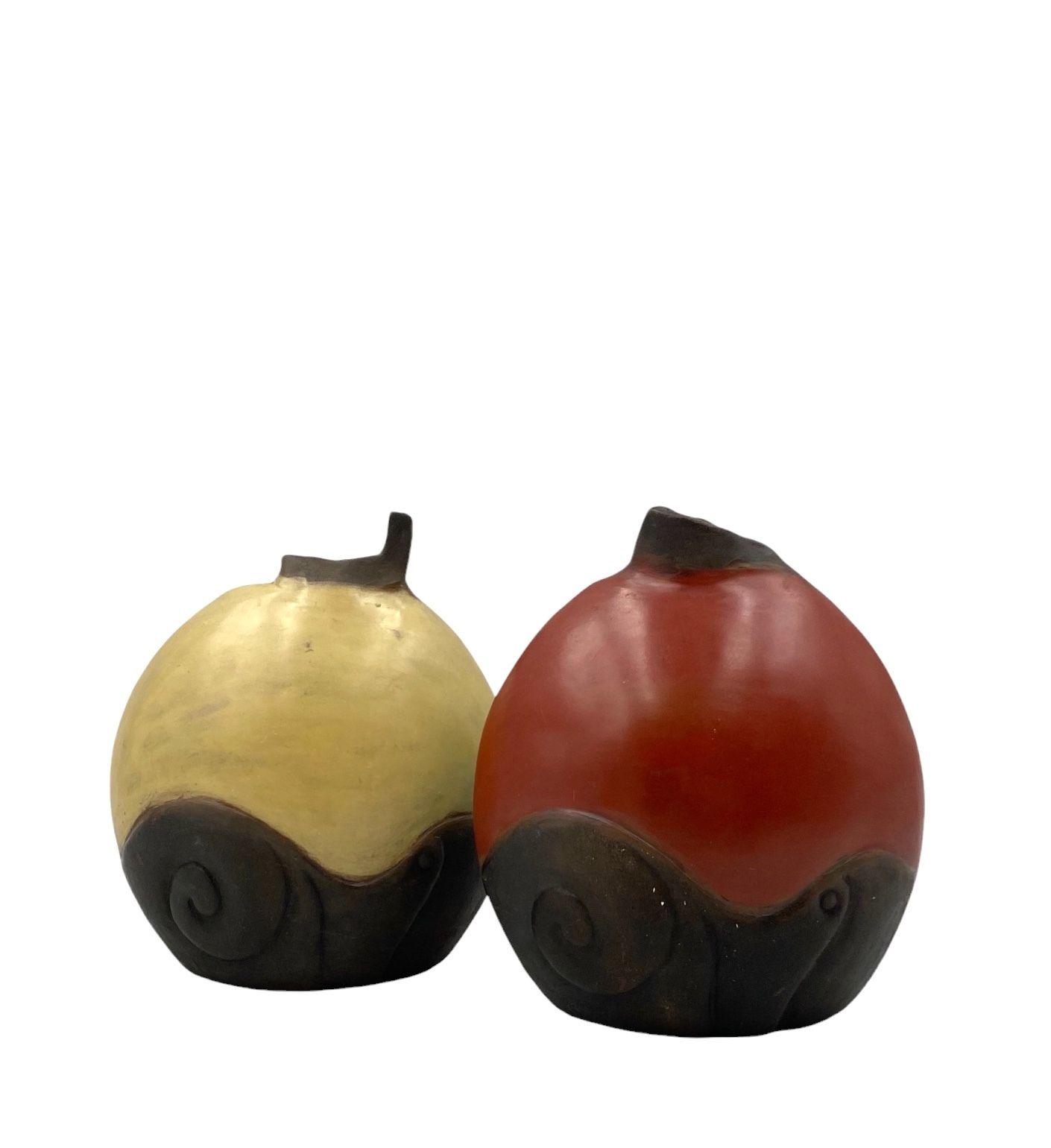 photo furniture Wilmer W Ramirez, Set Of 2 Earthenware Vase, South America 1990s