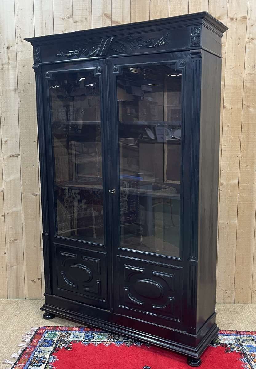 photo vintage Napoleon III 19th Century Bookcase In Blackened Wood
