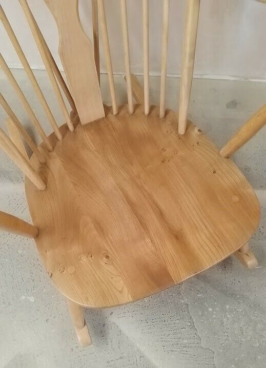 Ercol Fleur De Lys Grandfather Rocking Chair Model 316 photo vintage